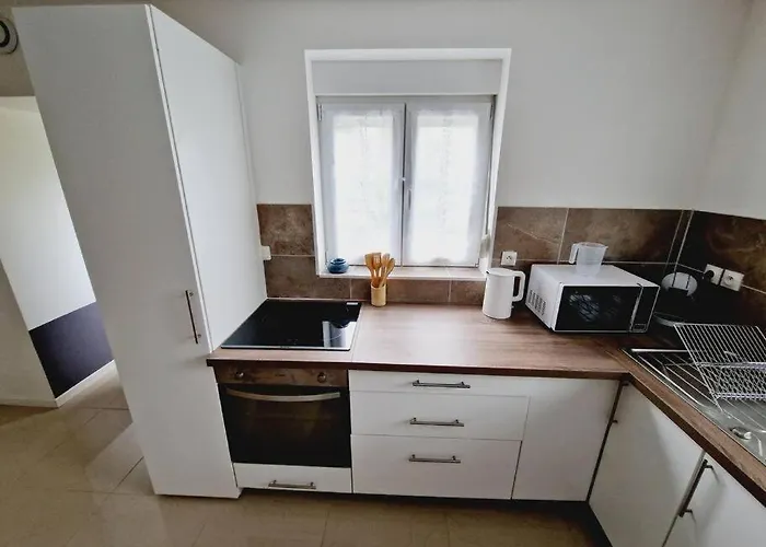 Maison Toute Equipee Avec Jardin